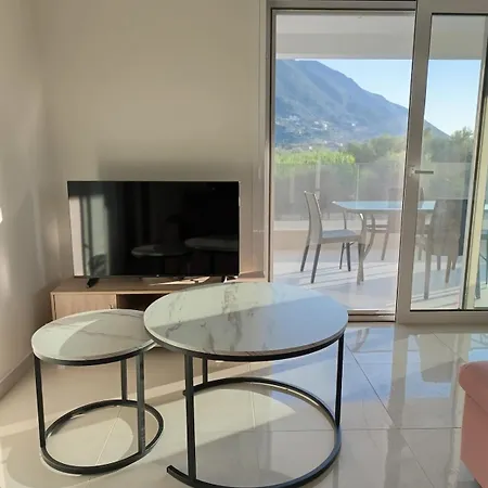 Orza Apartment